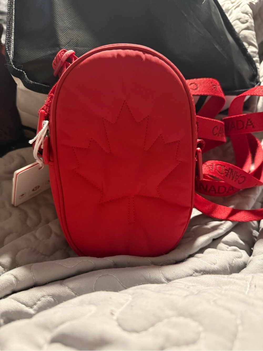 NWT Lululemon Team Canada 22 Future Lagacy Crossbody Bag - Picture 2 of 6